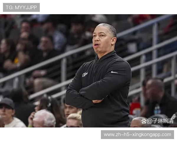 快船问题重重,泰伦卢执教危机加剧,泰伦卢加盟快船助教